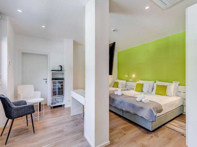 Pomak Luxury Rooms image