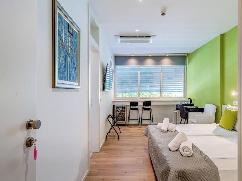 Pomak Luxury Rooms image