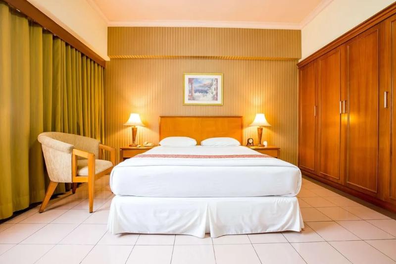 Asuka Hotel Mm2100 Industrial Town image