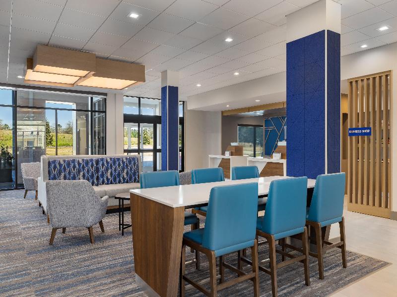 Holiday Inn Express & Suites Nacogdoches Southwest
