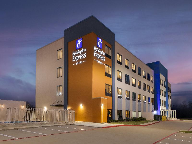 Holiday Inn Express & Suites Nacogdoches Southwest