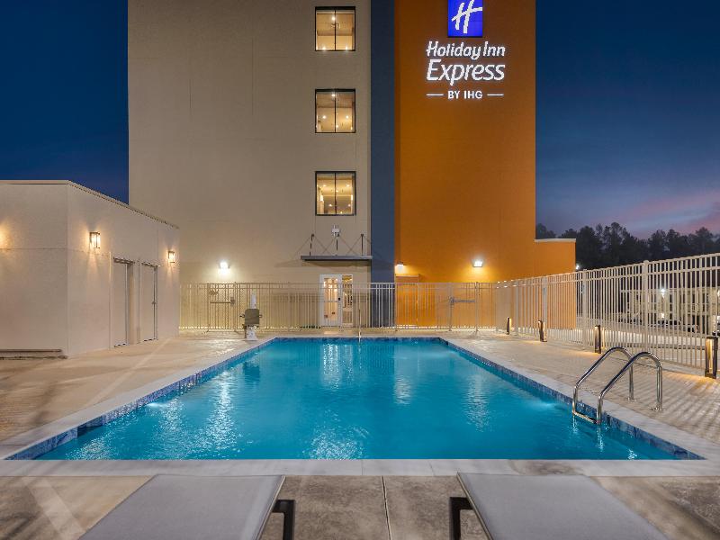 Holiday Inn Express & Suites Nacogdoches Southwest