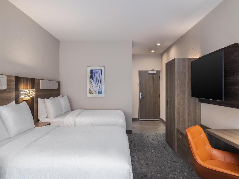 SUITE Accessible-Two Queen Beds — photo 7