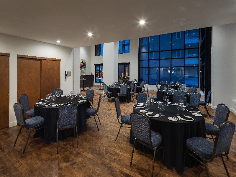 Hilton Garden Inn Montreal Centre-Ville image