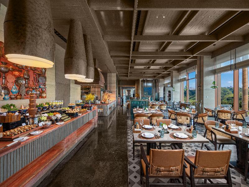 Hotel Indigo Nalati image