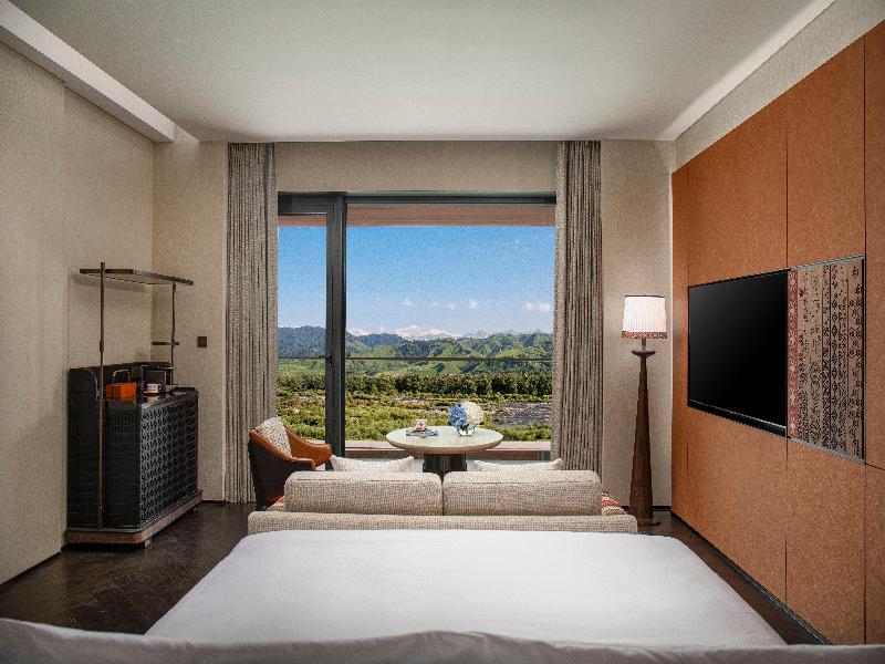 Hotel Indigo Nalati image
