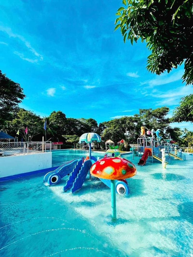 Villa Paraiso Resort & Waterpark Camiguin By Zuzu image