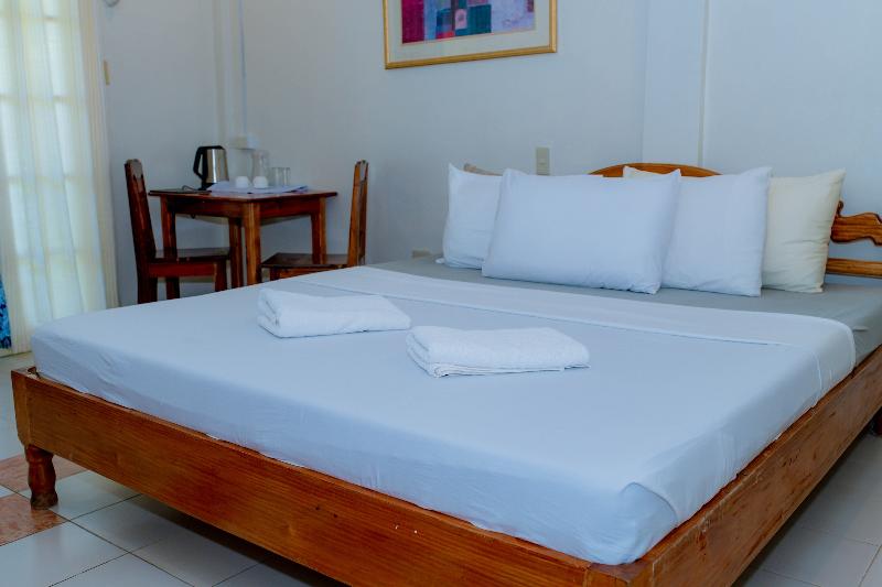 Villa Paraiso Resort & Waterpark Camiguin By Zuzu image