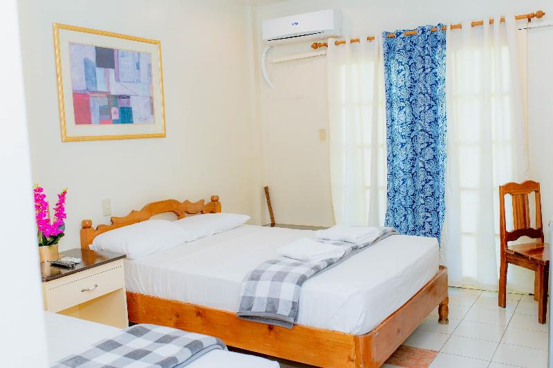 Villa Paraiso Resort & Waterpark Camiguin By Zuzu image
