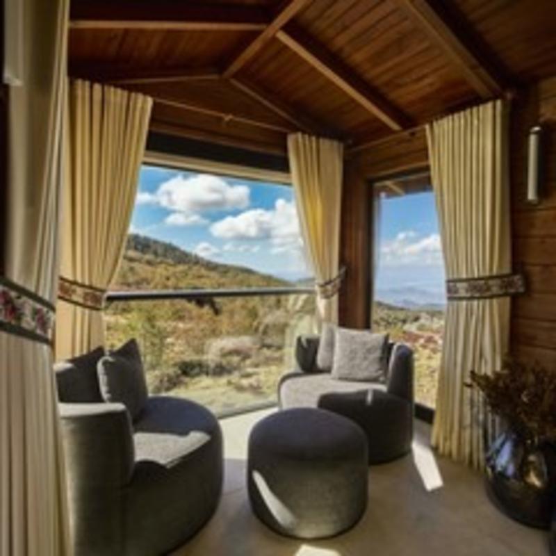 Flora Handüzü Resort & Wellness Bungalow Hotel