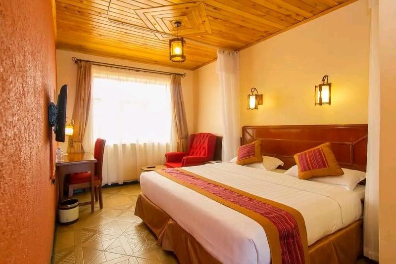 Seasons Aiport Hotel image