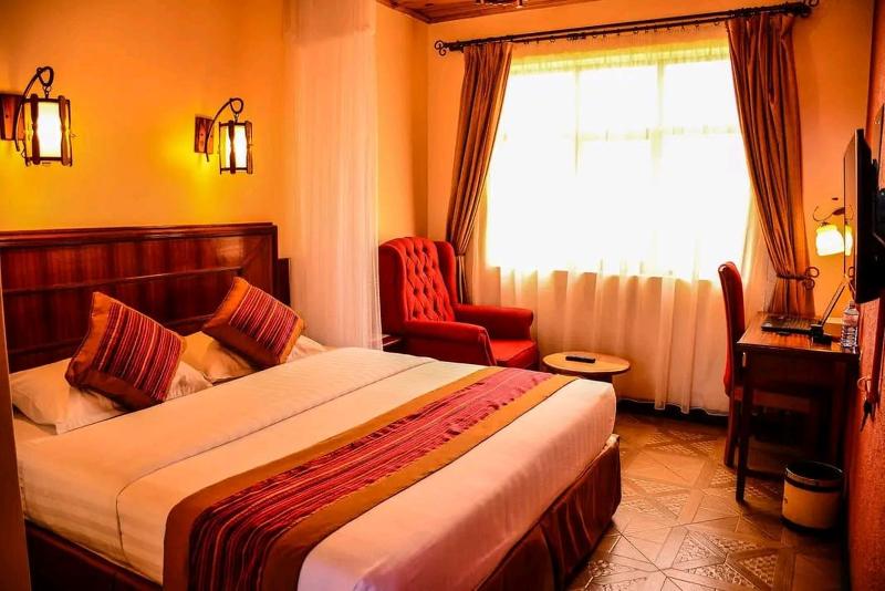Seasons Aiport Hotel image