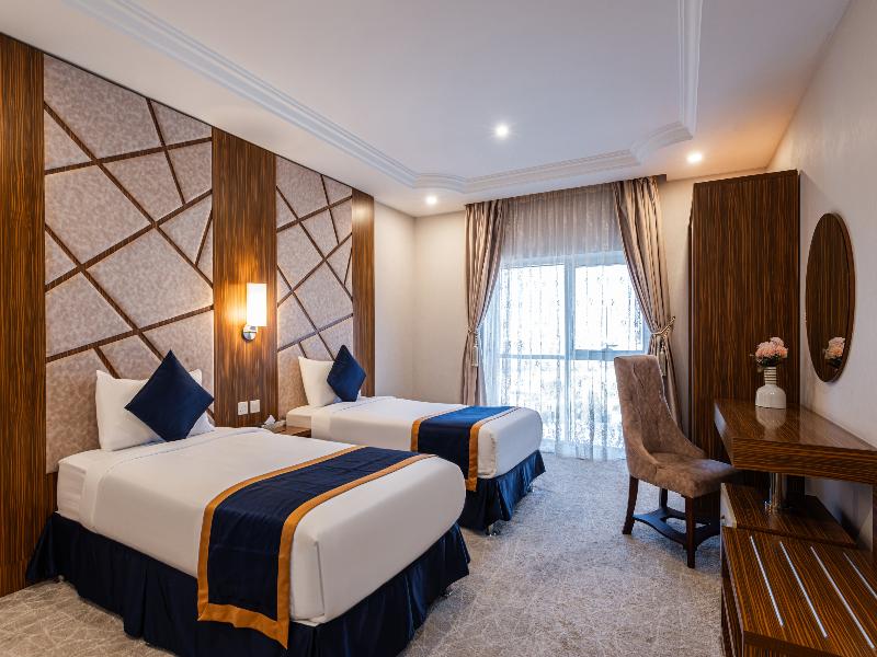Al Qasr Al Wadeen image