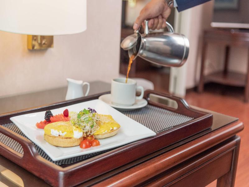 Clarion Suites Guatemala City image