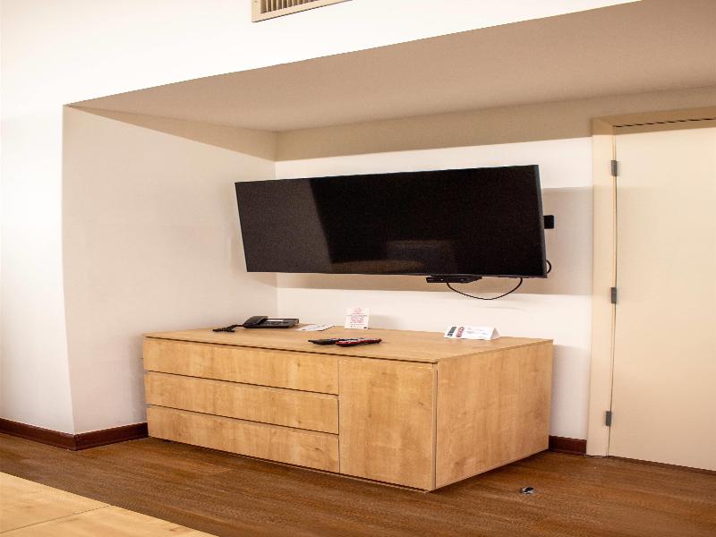 Clarion Suites Guatemala City image