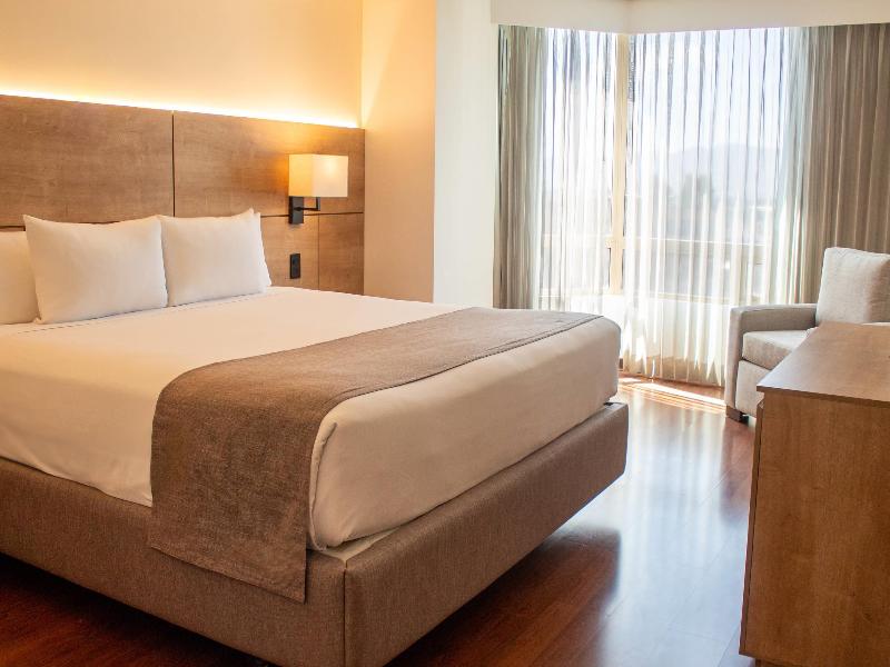 Clarion Suites Guatemala City image