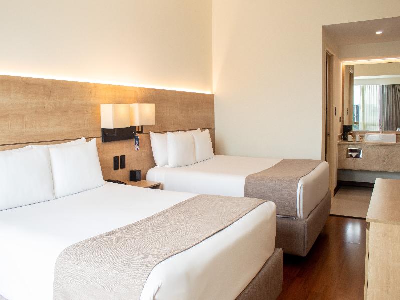 Clarion Suites Guatemala City image