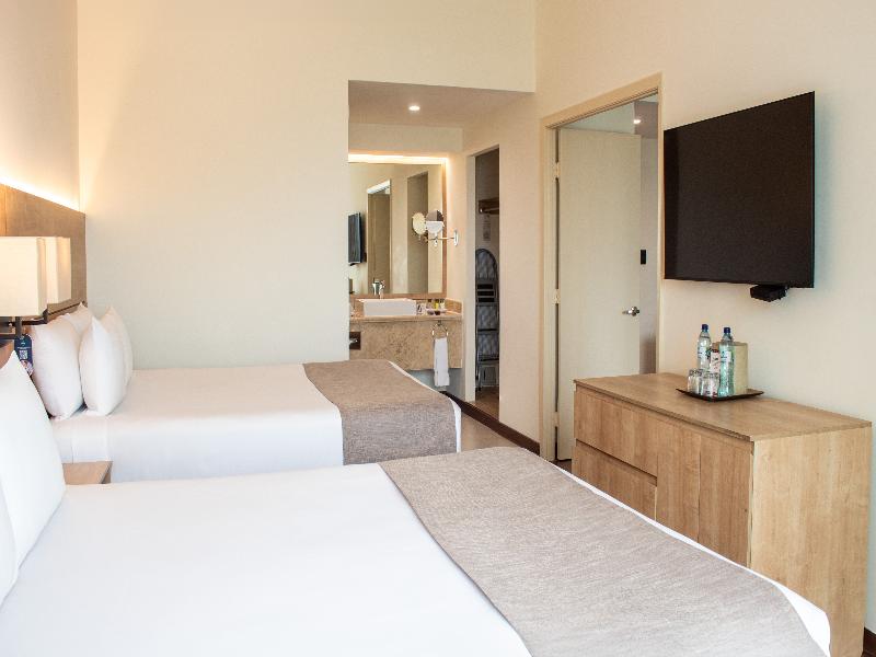 Clarion Suites Guatemala City image