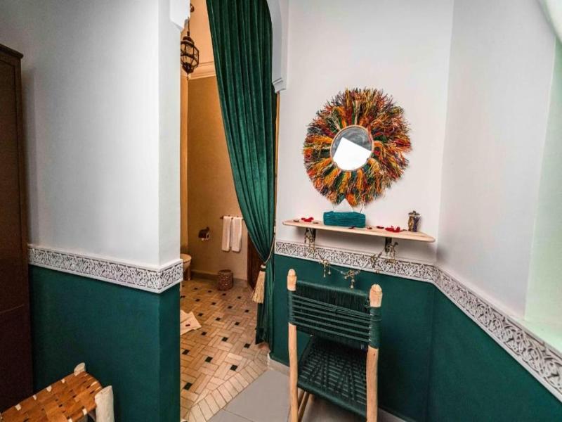 Riad Kiyanjana image