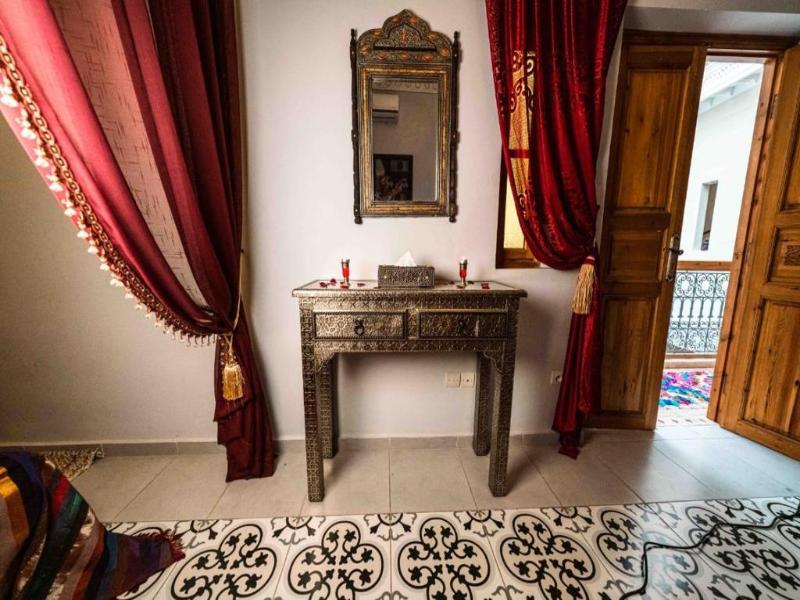 Riad Kiyanjana image