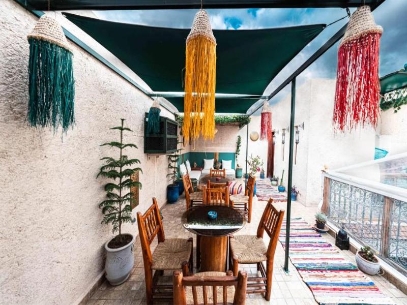 Riad Kiyanjana image