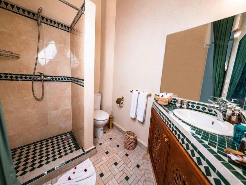 Riad Kiyanjana image