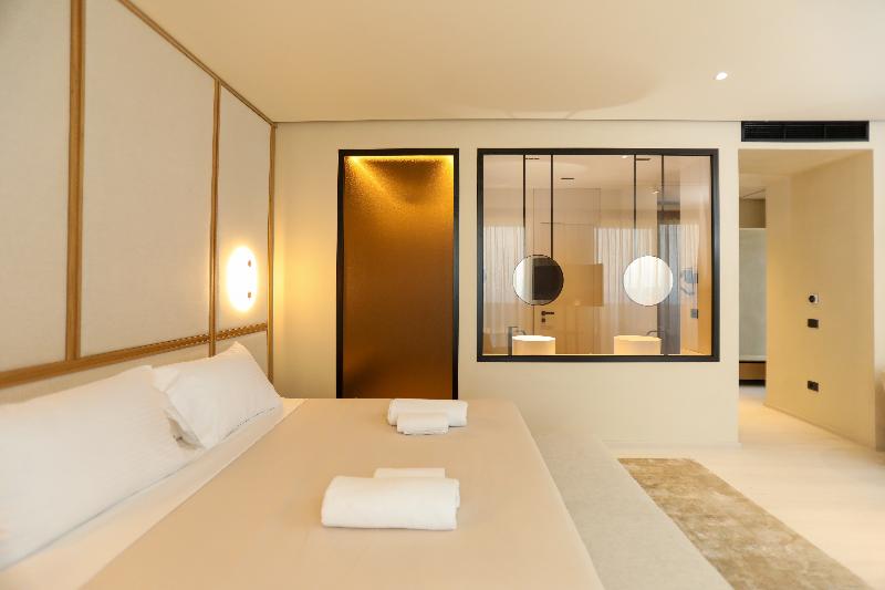 Sol Boutique Hotel image