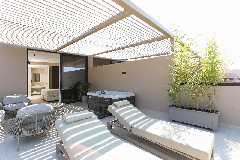 Sol Boutique Hotel image