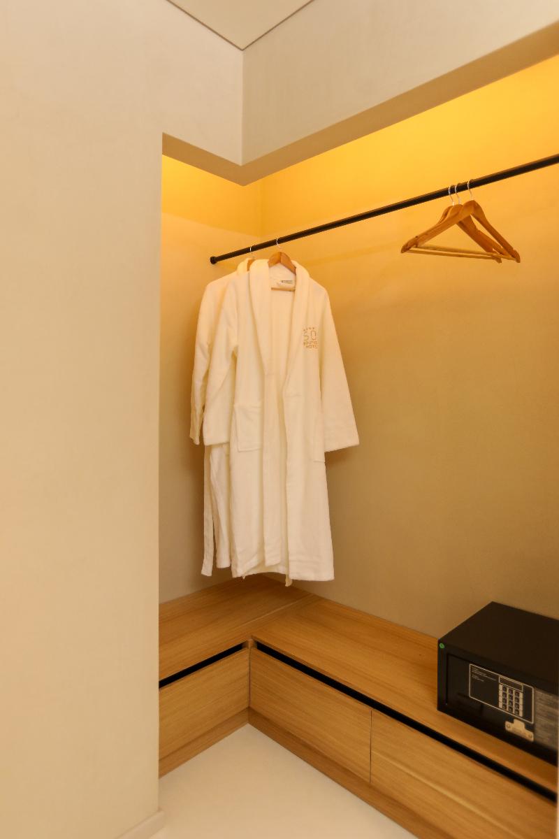 Sol Boutique Hotel image