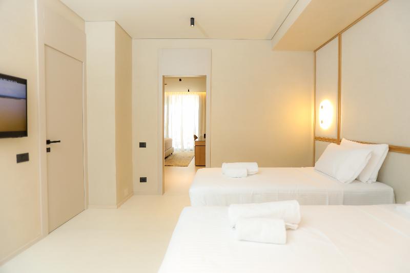 Sol Boutique Hotel image