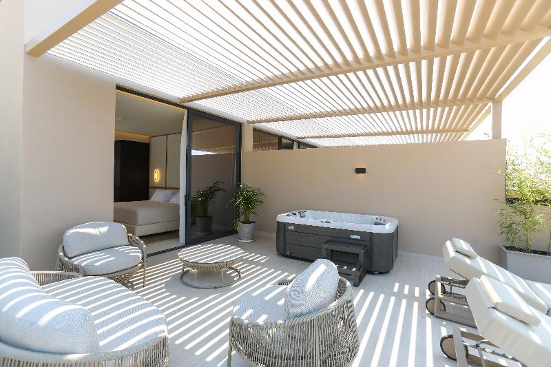 Sol Boutique Hotel image