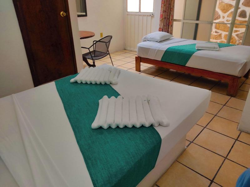 Hotel Ameyali Tequesquitengo image