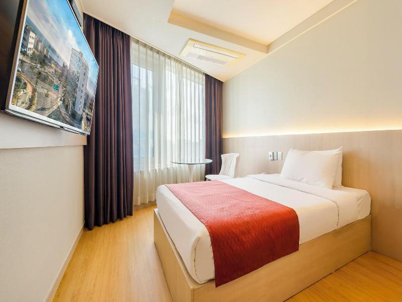Shinshin Hotel Jeju Worldcup image