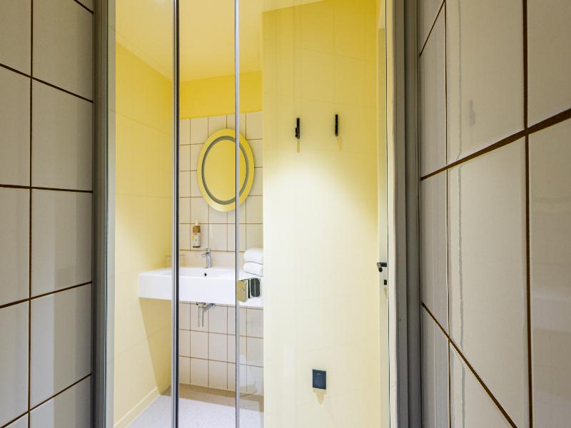 Greet Hotel Reims Tinqueux image