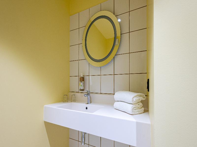 Greet Hotel Reims Tinqueux image