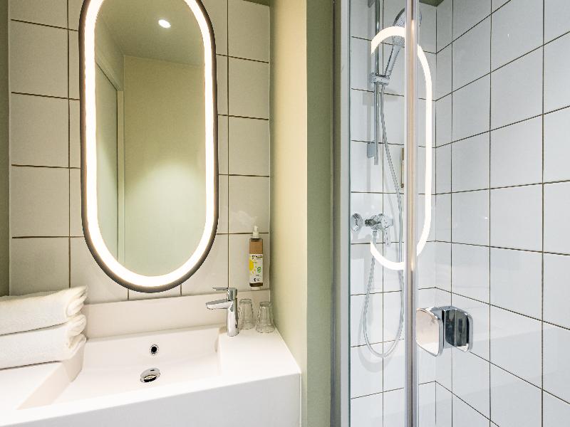 Greet Hotel Reims Tinqueux image