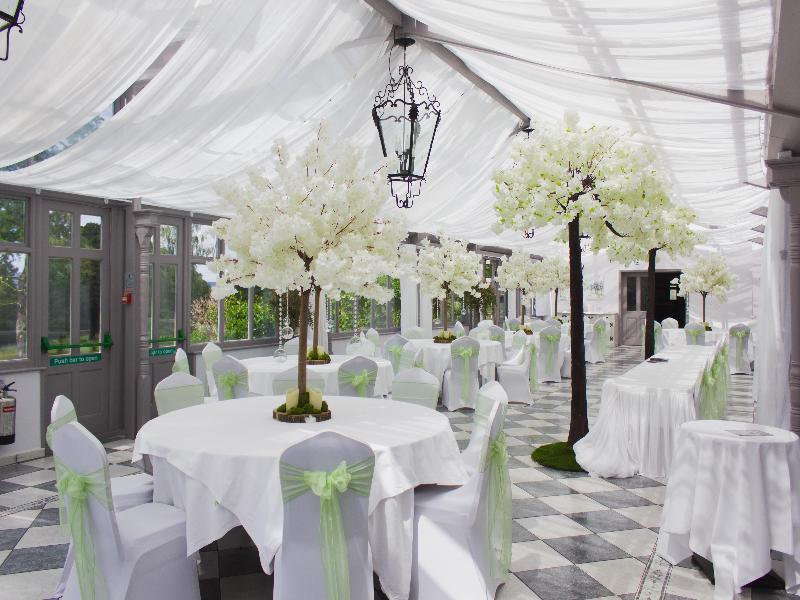 Stanhill Court  image