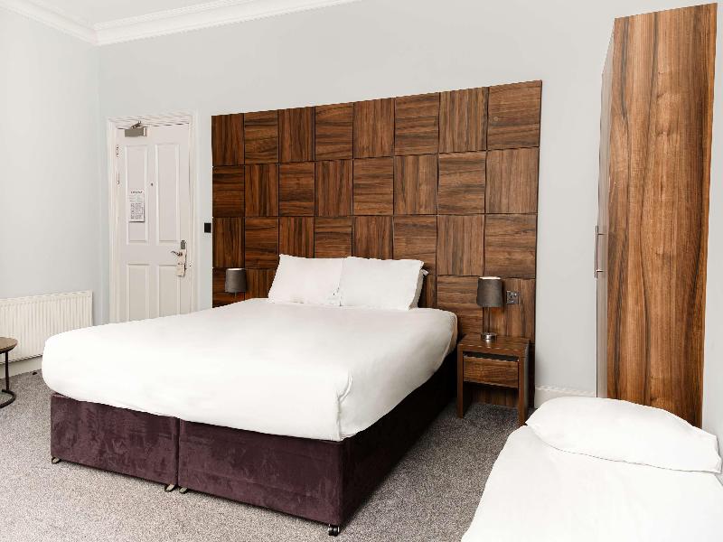Stanhill Court  image