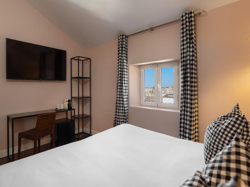 Hotel Carmen Boutique  image