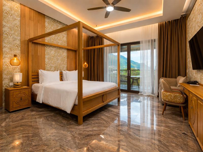 Garden Hill Resort & Spa image
