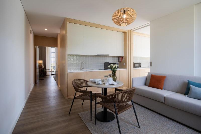 Lusitano Garden Villas image