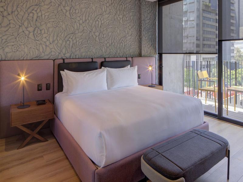 Ubicuo Hotel image