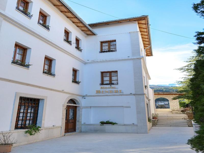 Hotel Bineri image