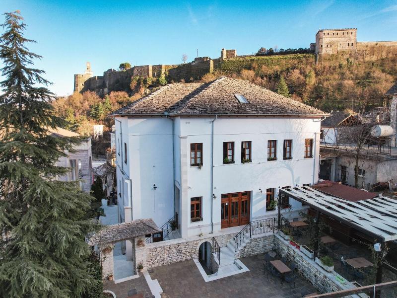 Hotel Bineri image