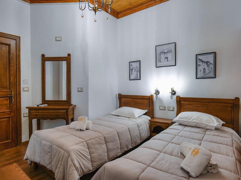 Hotel Bineri image
