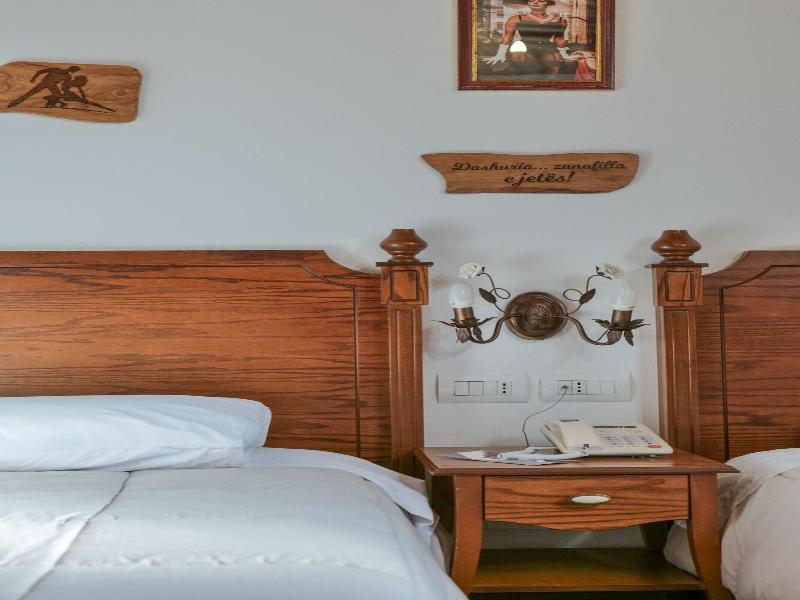 Hotel Bineri image