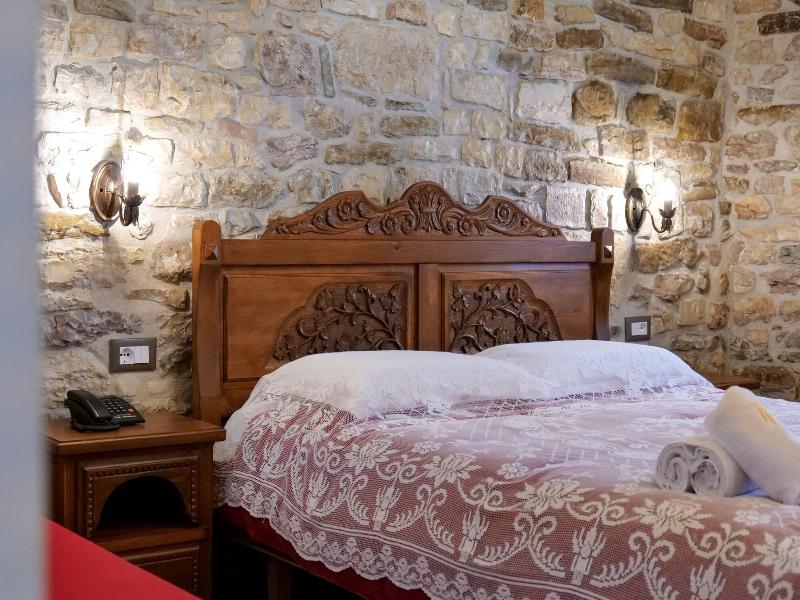 Hotel Bineri image