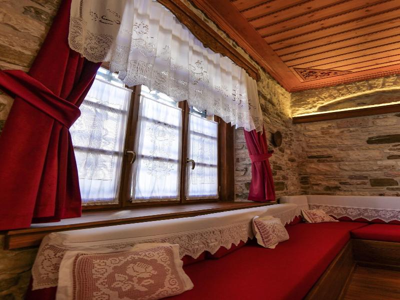 Hotel Bineri image