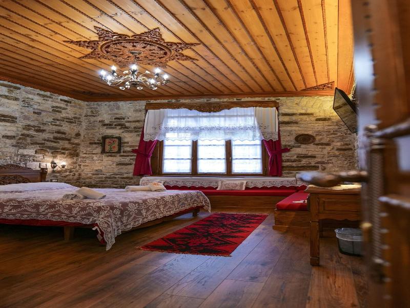 Hotel Bineri image