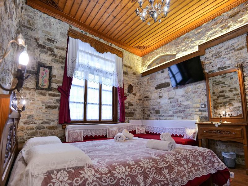 Hotel Bineri image